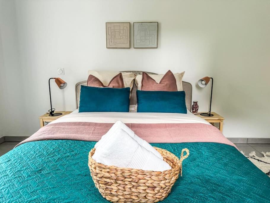 Lumineux & Confortable Apartment *